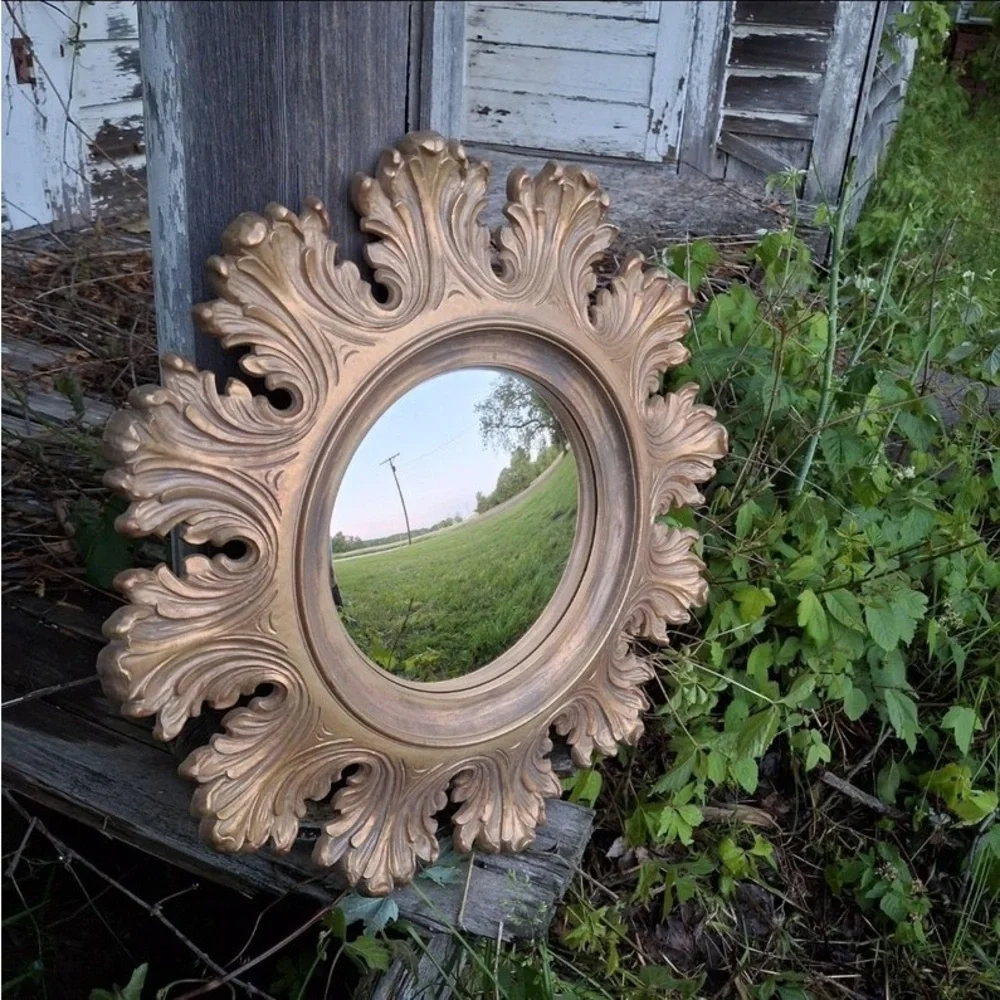 Stunning Vintage Syroco Gold Mirror